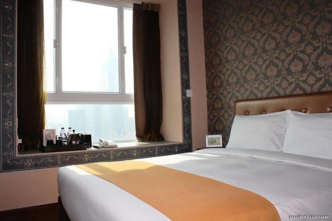 Western Causeway Bay Hotel